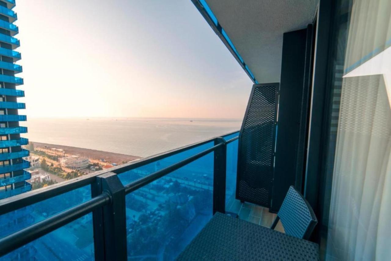 Orbi Twin Towers Aparthotel With Sea View Batoumi Extérieur photo