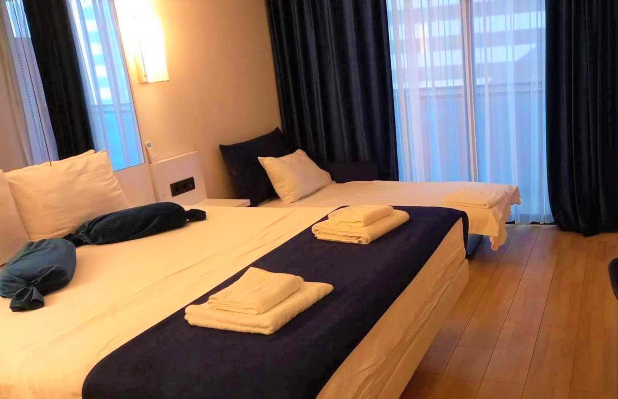 Orbi Twin Towers Aparthotel With Sea View Batoumi Extérieur photo
