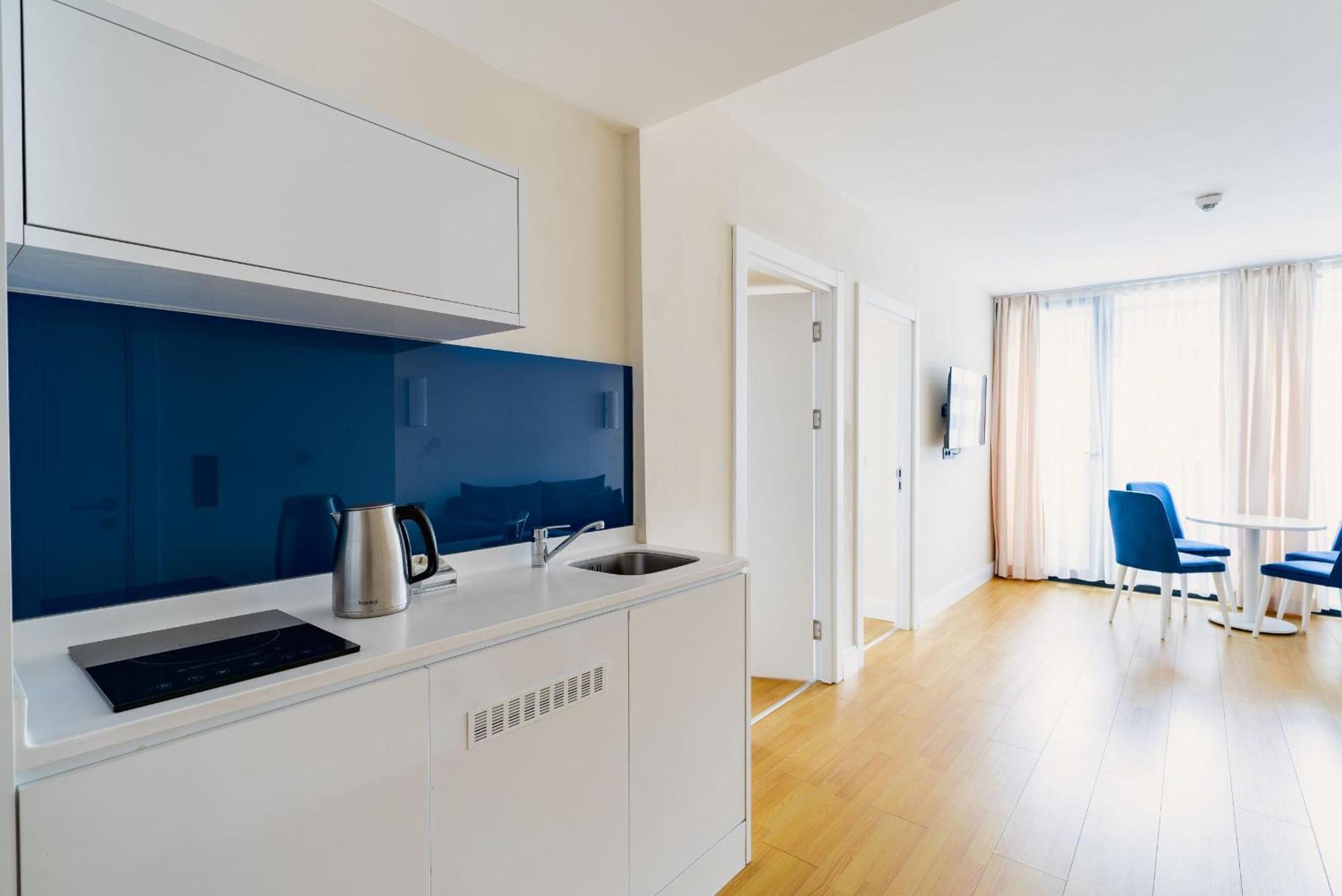 Orbi Twin Towers Aparthotel With Sea View Batoumi Extérieur photo